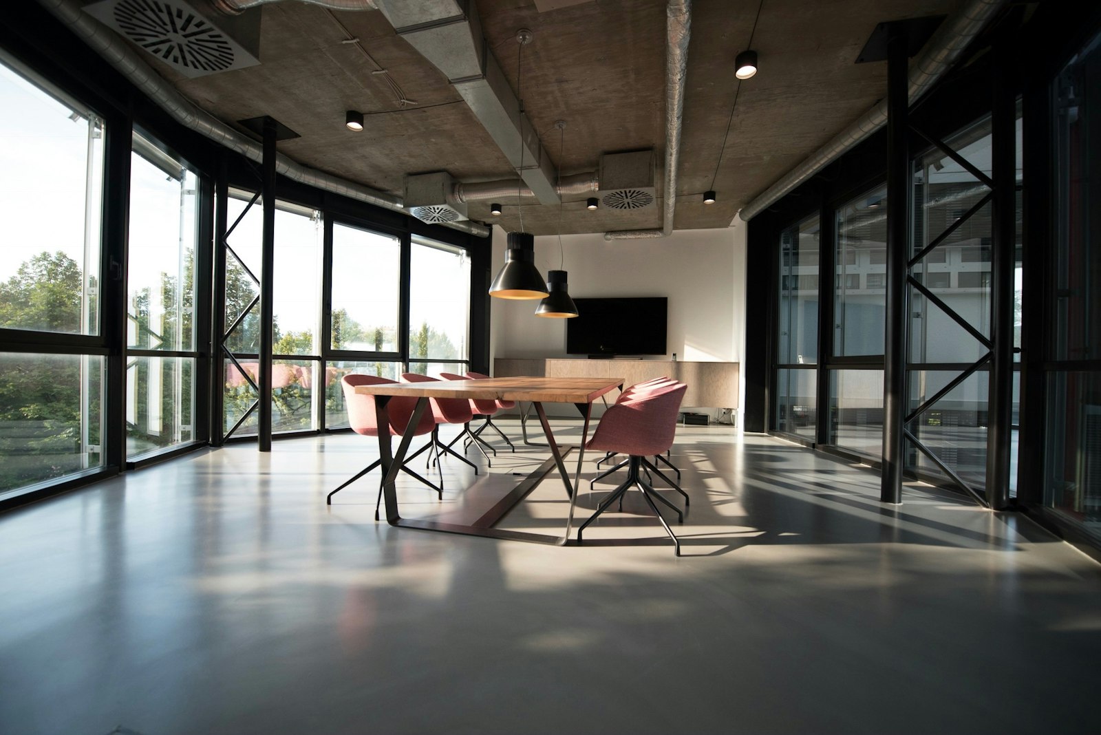 Locaux professionnels propres et lumineux